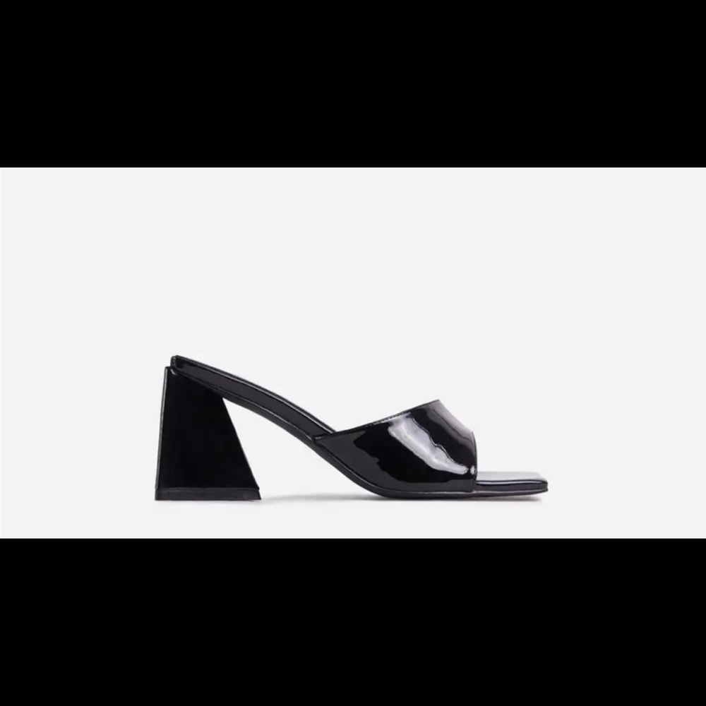 Flared Block Heel Square Tow Low Heels